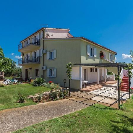 Apartments Stanko Fažana Buitenkant foto