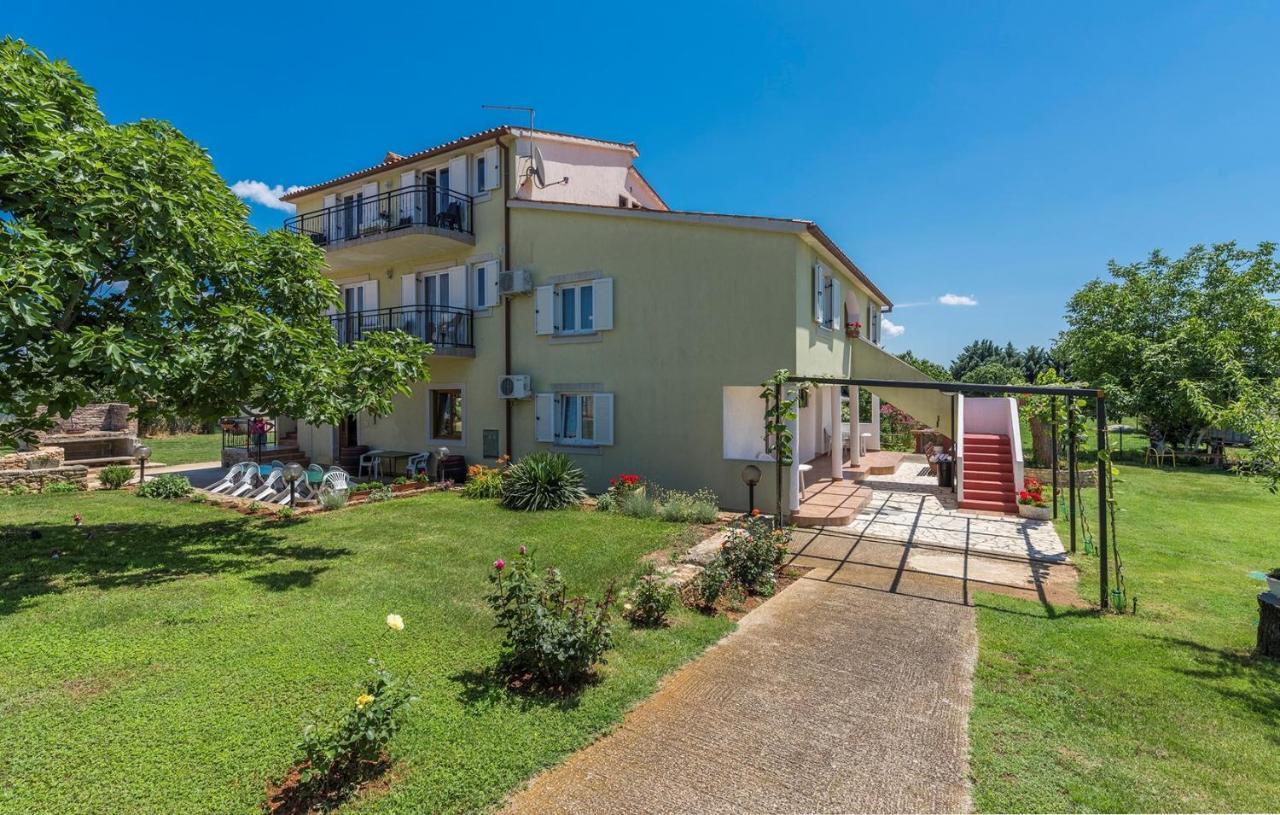 Apartments Stanko Fažana Buitenkant foto
